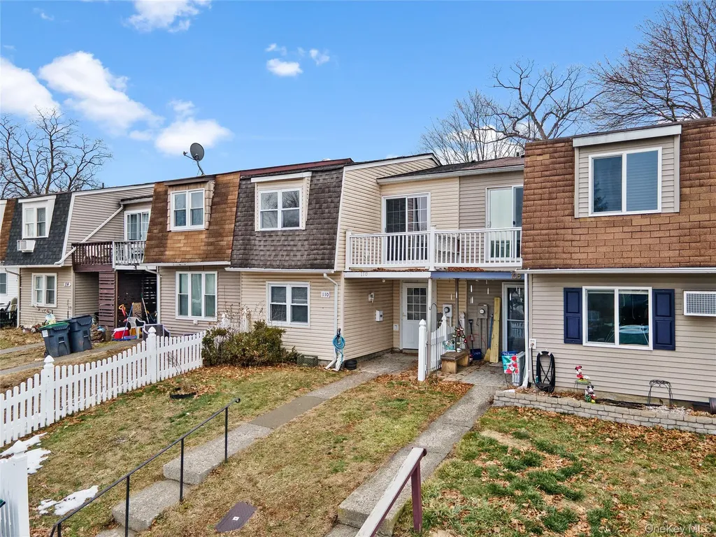 110 Chrystal Drive Maybrook NY 12543