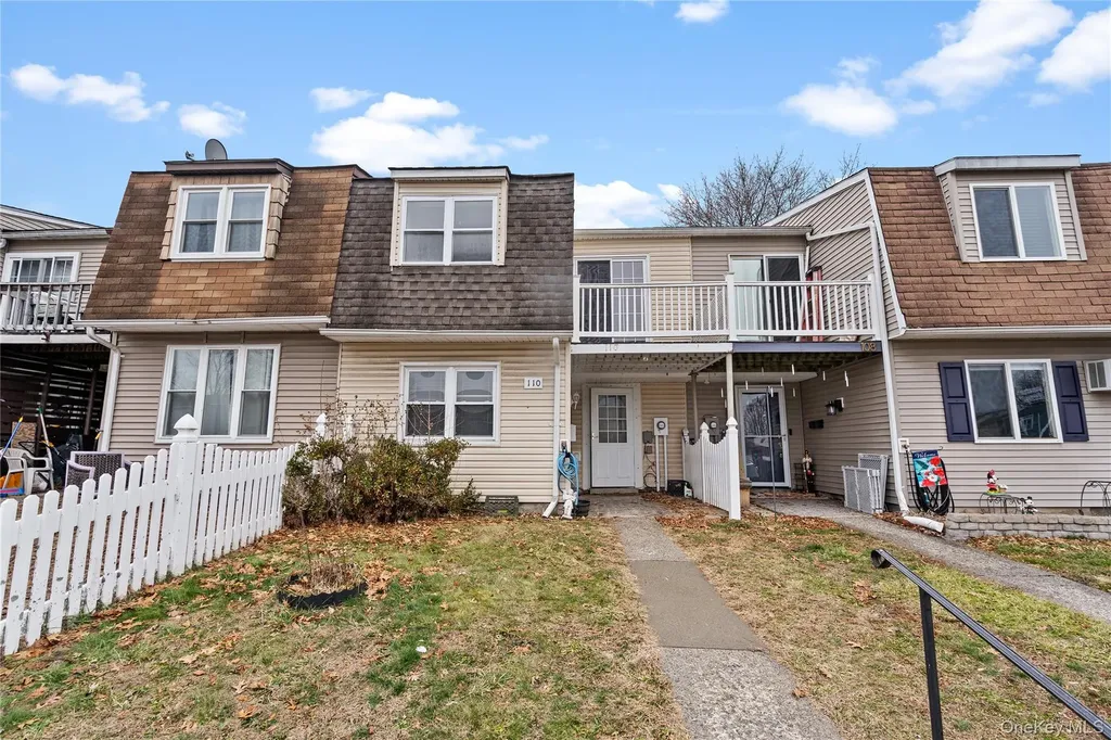 110 Chrystal Drive Maybrook NY 12543