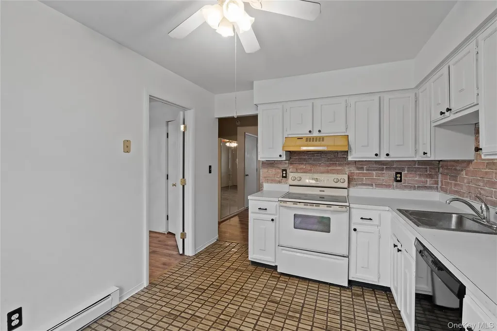 110 Chrystal Drive Maybrook NY 12543