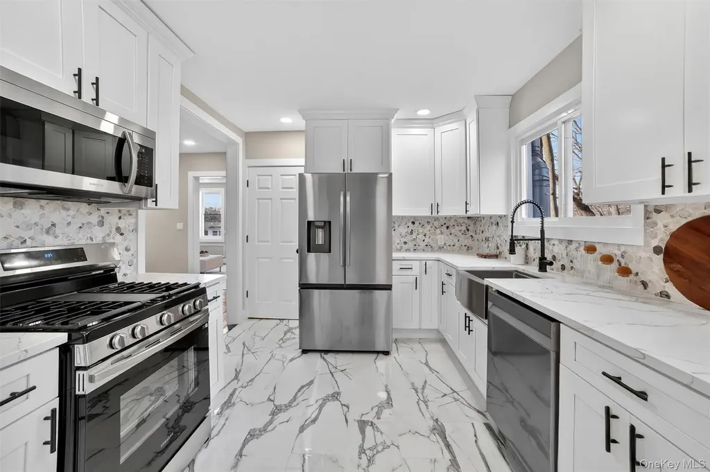 94 Jervis Road Yonkers NY 10705