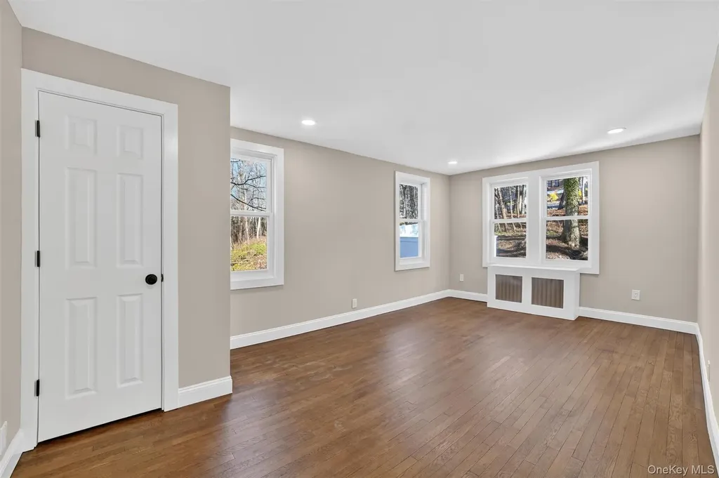 94 Jervis Road Yonkers NY 10705