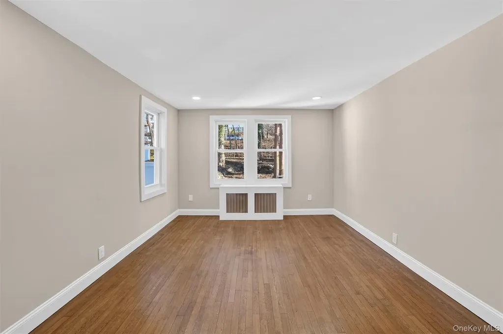 94 Jervis Road Yonkers NY 10705