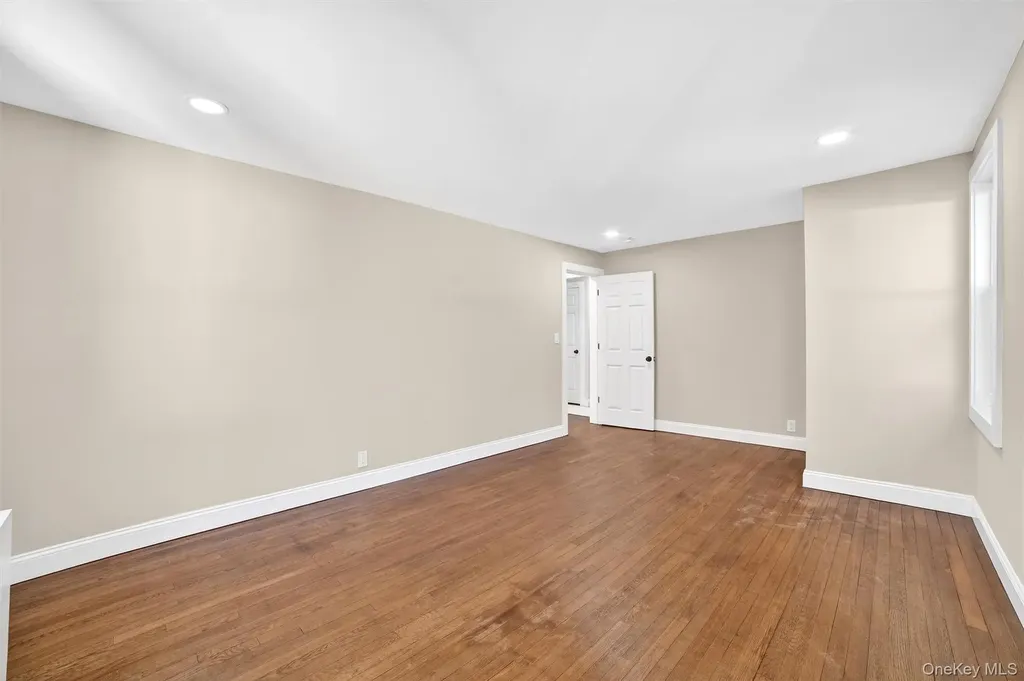 94 Jervis Road Yonkers NY 10705