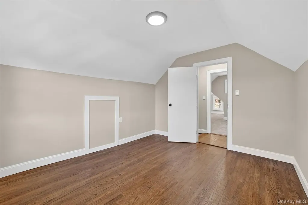 94 Jervis Road Yonkers NY 10705