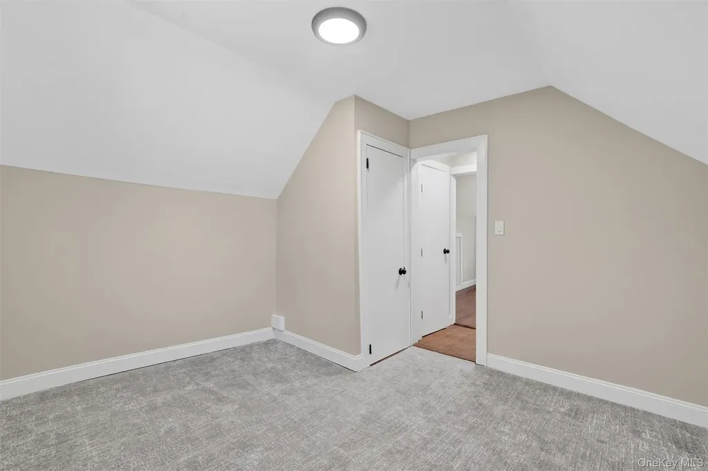 94 Jervis Road Yonkers NY 10705