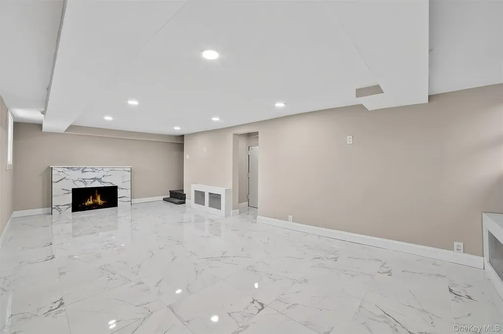 94 Jervis Road Yonkers NY 10705