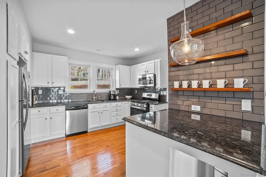 14 Mark Mead Road Cross River NY 10518