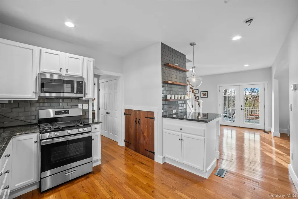 14 Mark Mead Road Cross River NY 10518