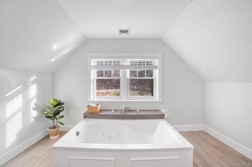 14 Mark Mead Road Cross River NY 10518
