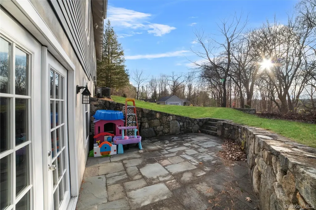 14 Mark Mead Road Cross River NY 10518