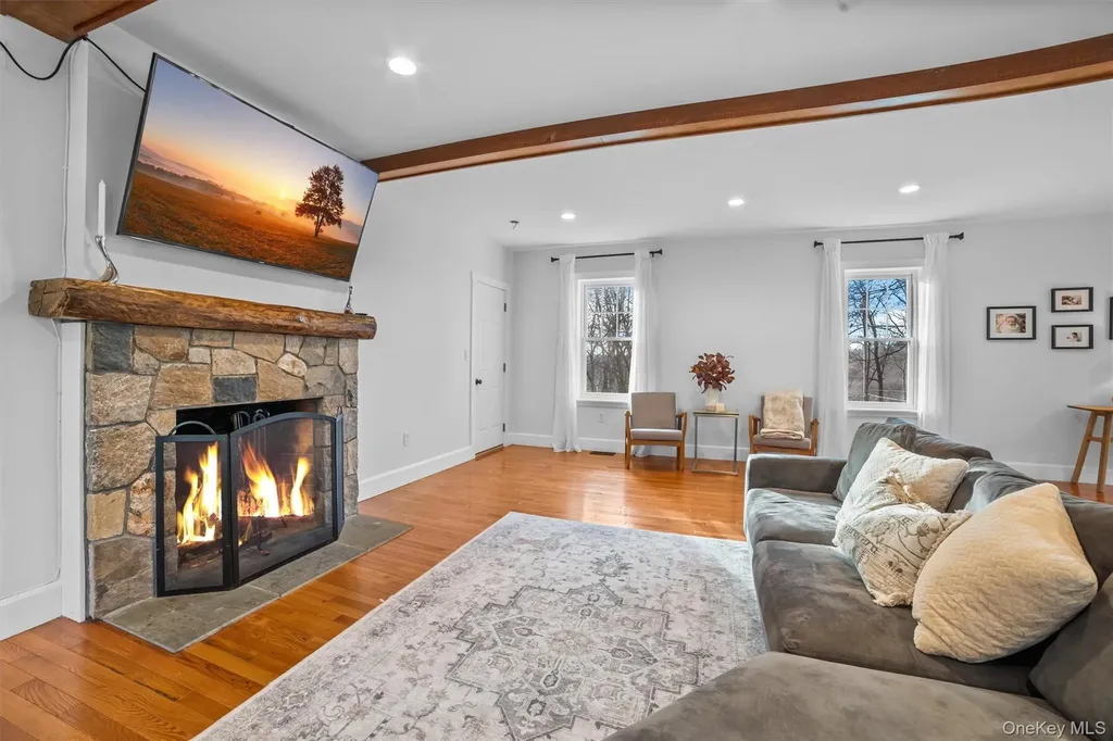 14 Mark Mead Road Cross River NY 10518
