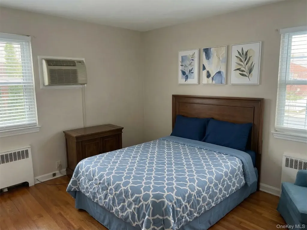 21 Oceanview Avenue Valley Stream NY 11581