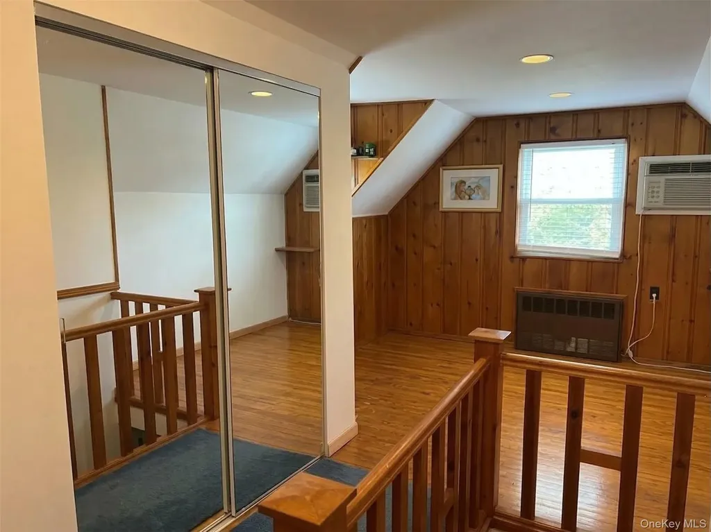 21 Oceanview Avenue Valley Stream NY 11581