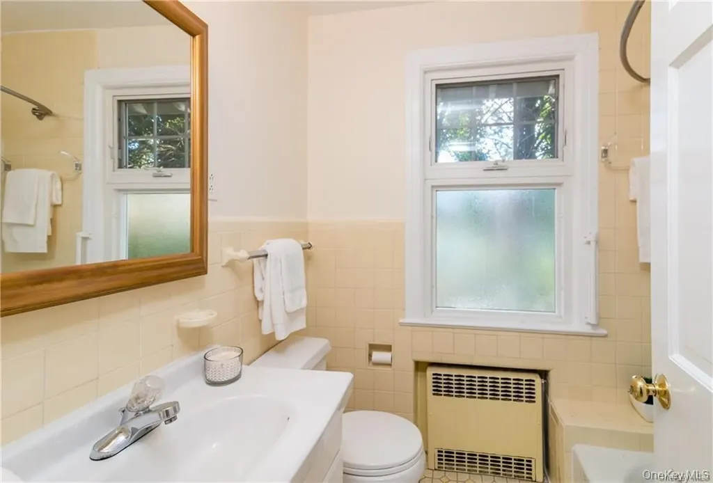1 Senate Place Larchmont NY 10538