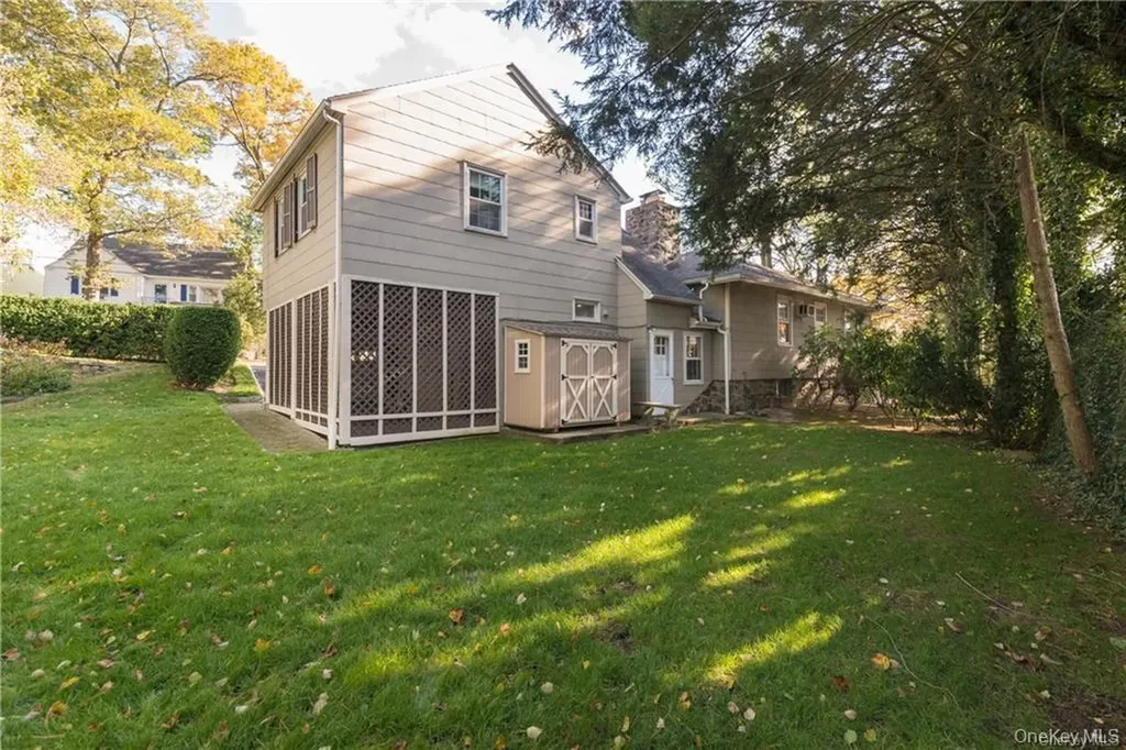 1 Senate Place Larchmont NY 10538