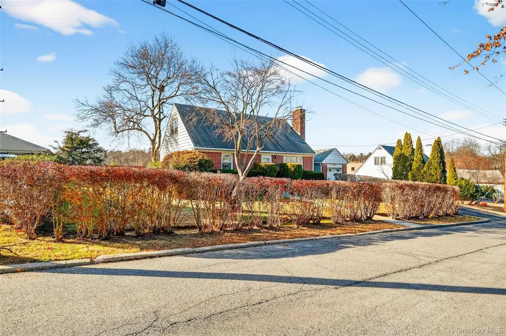 10 Sciortino Place White Plains NY 10607
