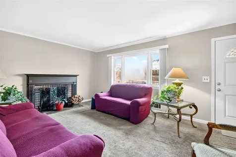 10 Sciortino Place White Plains NY 10607