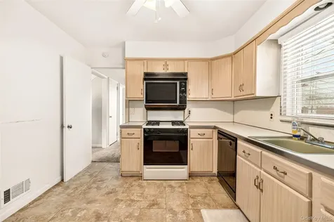 10 Sciortino Place White Plains NY 10607