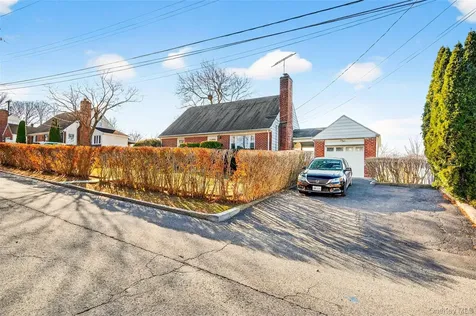 10 Sciortino Place White Plains NY 10607