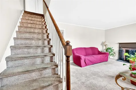10 Sciortino Place White Plains NY 10607
