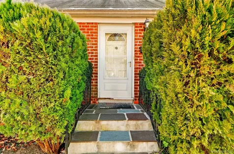 10 Sciortino Place White Plains NY 10607