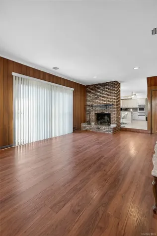 100 Birch Hill Drive Albertson NY 11576