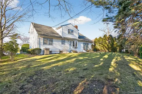 100 Birch Hill Drive Albertson NY 11576