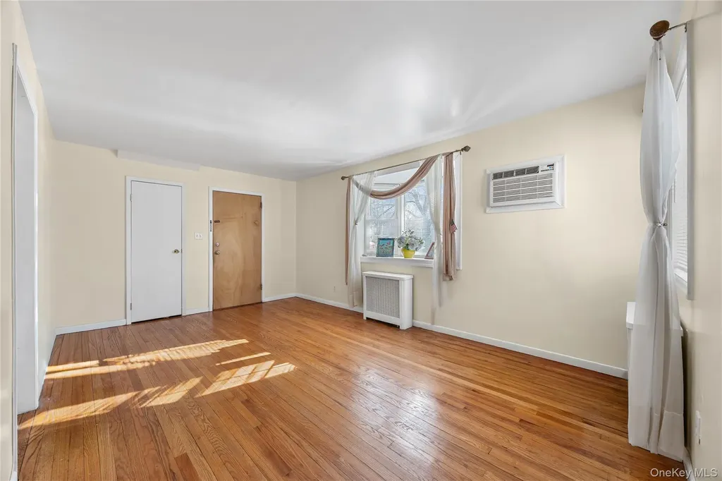221-23 67th Avenue Bayside NY 11364