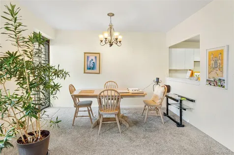 100 W Broadway Long Beach NY 11561