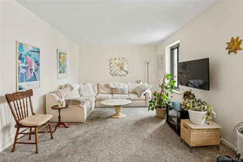 100 W Broadway Long Beach NY 11561