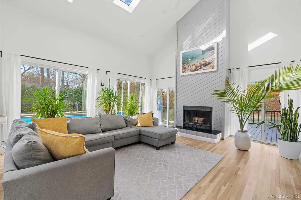 7 Midhampton Court Quogue NY 11959