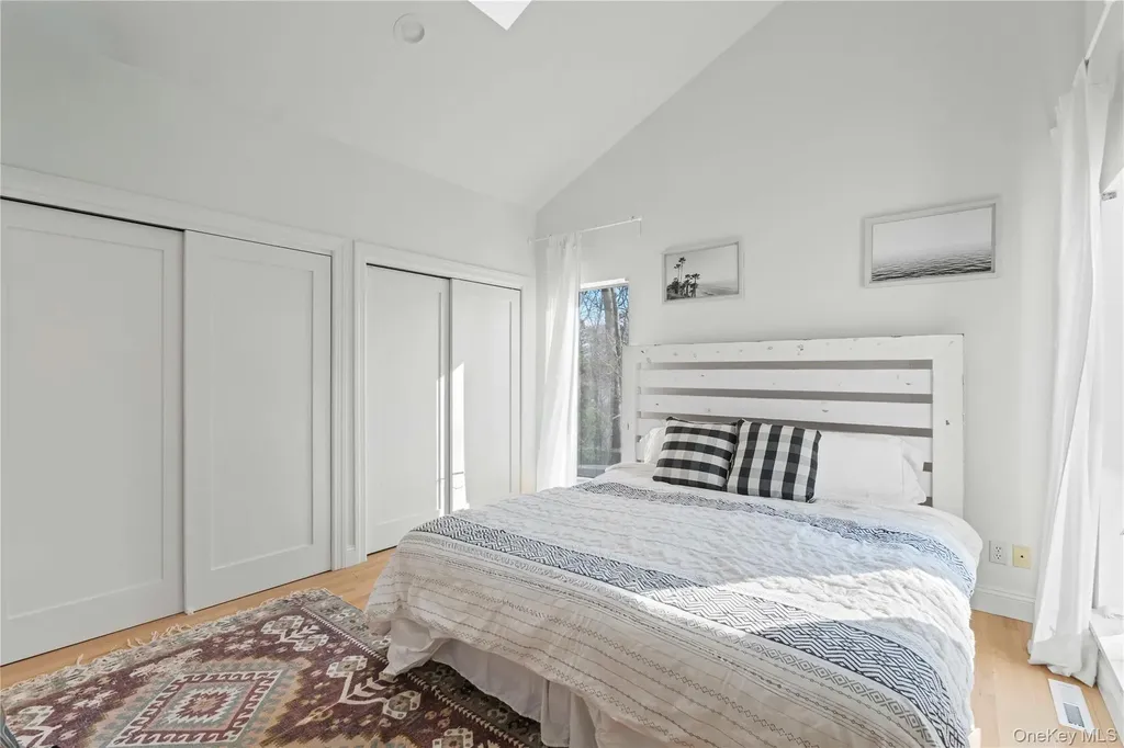 7 Midhampton Court Quogue NY 11959