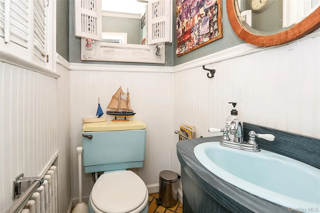 2926 Davis Street Oceanside NY 11572