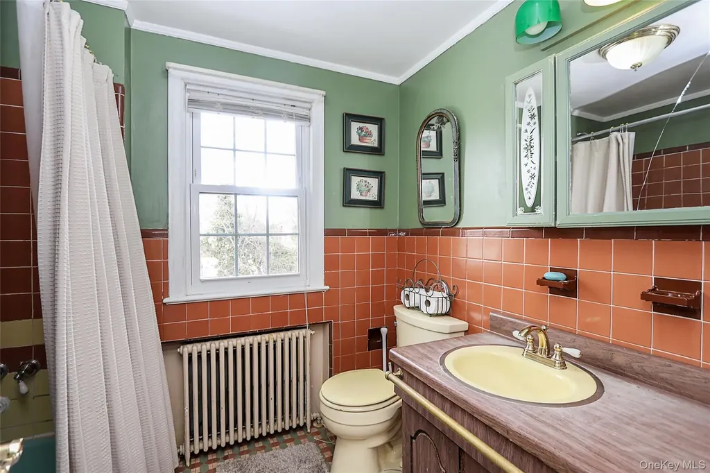 2926 Davis Street Oceanside NY 11572