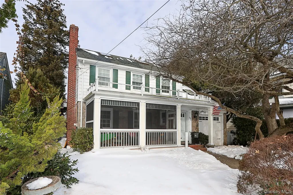 2926 Davis Street Oceanside NY 11572
