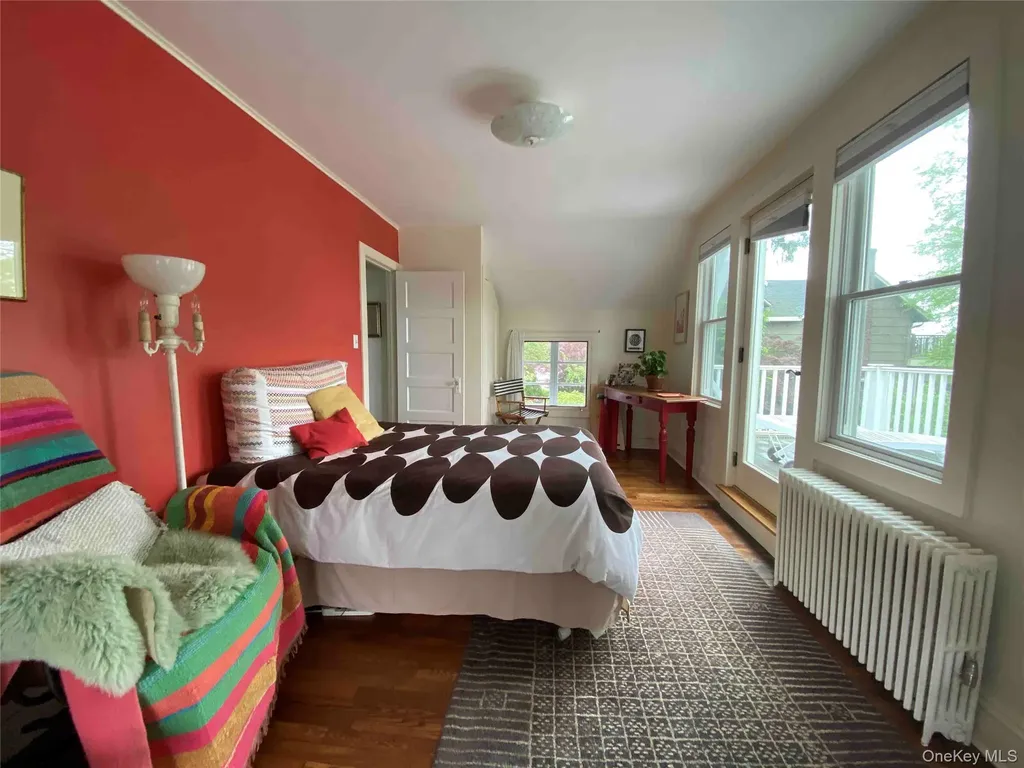 161 15th Avenue Sea Cliff NY 11579