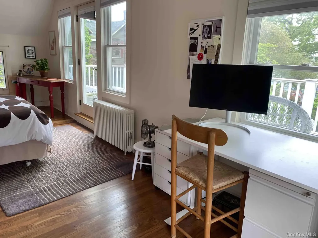 161 15th Avenue Sea Cliff NY 11579