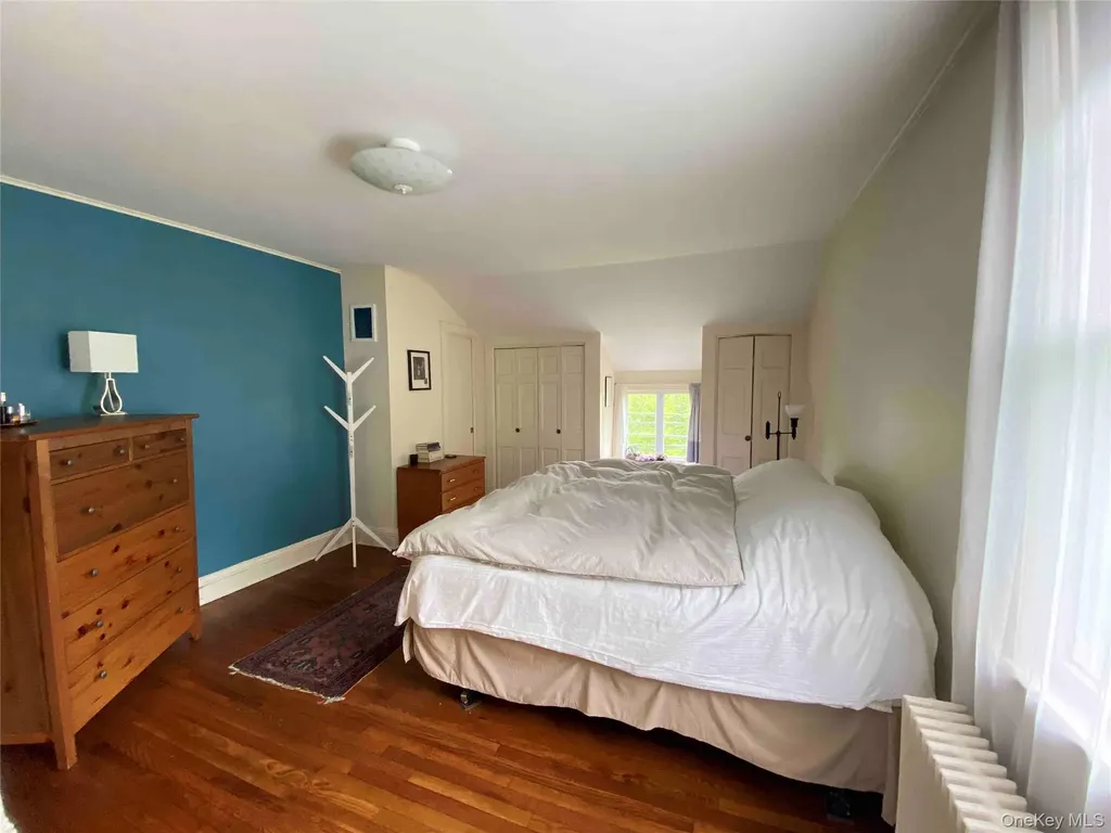 161 15th Avenue Sea Cliff NY 11579