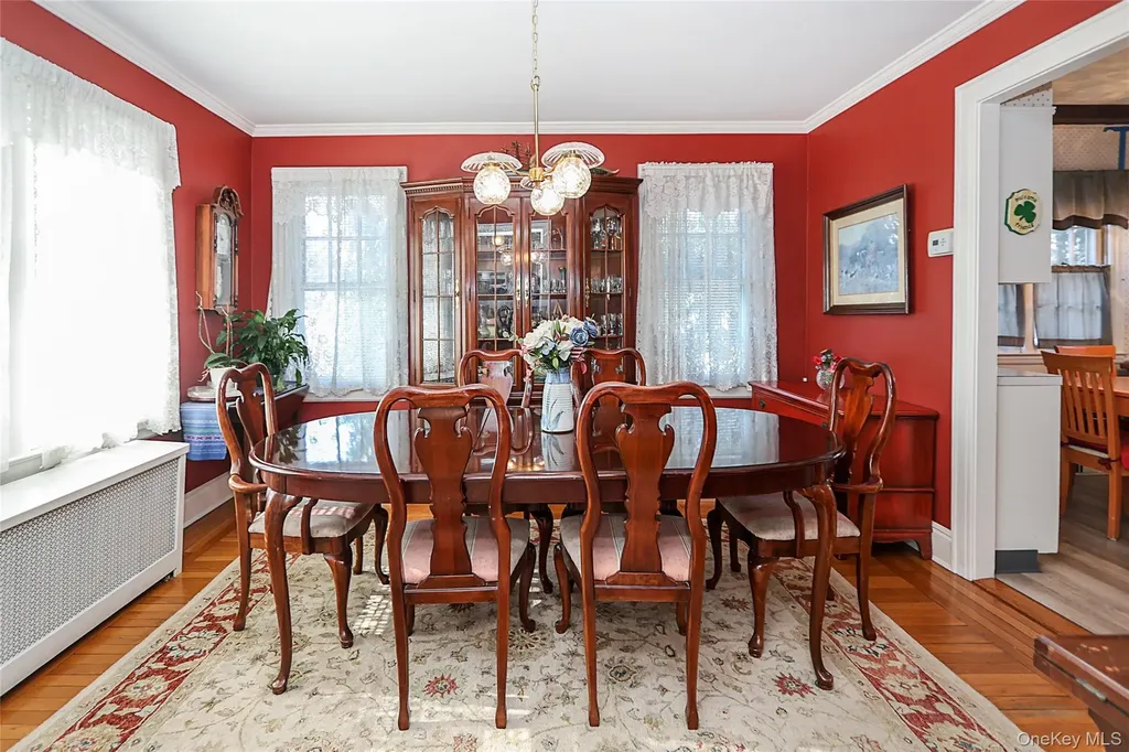 71 Beechwood Avenue Manhasset NY 11030