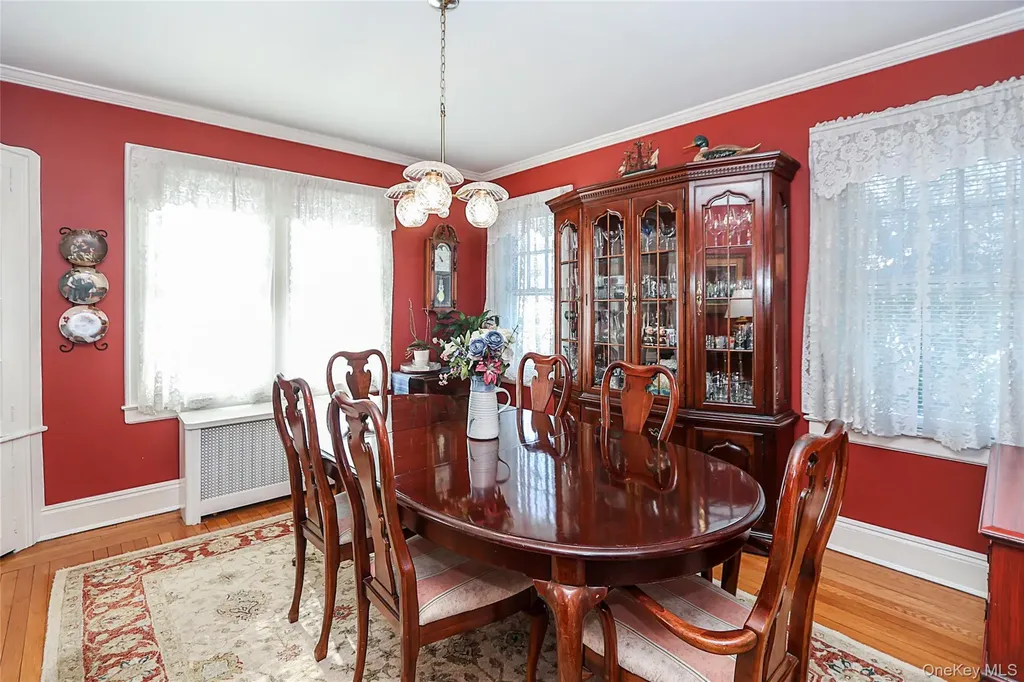 71 Beechwood Avenue Manhasset NY 11030