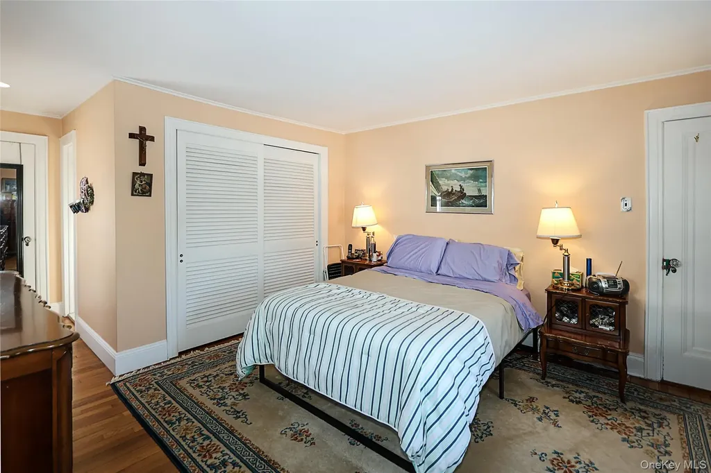 71 Beechwood Avenue Manhasset NY 11030