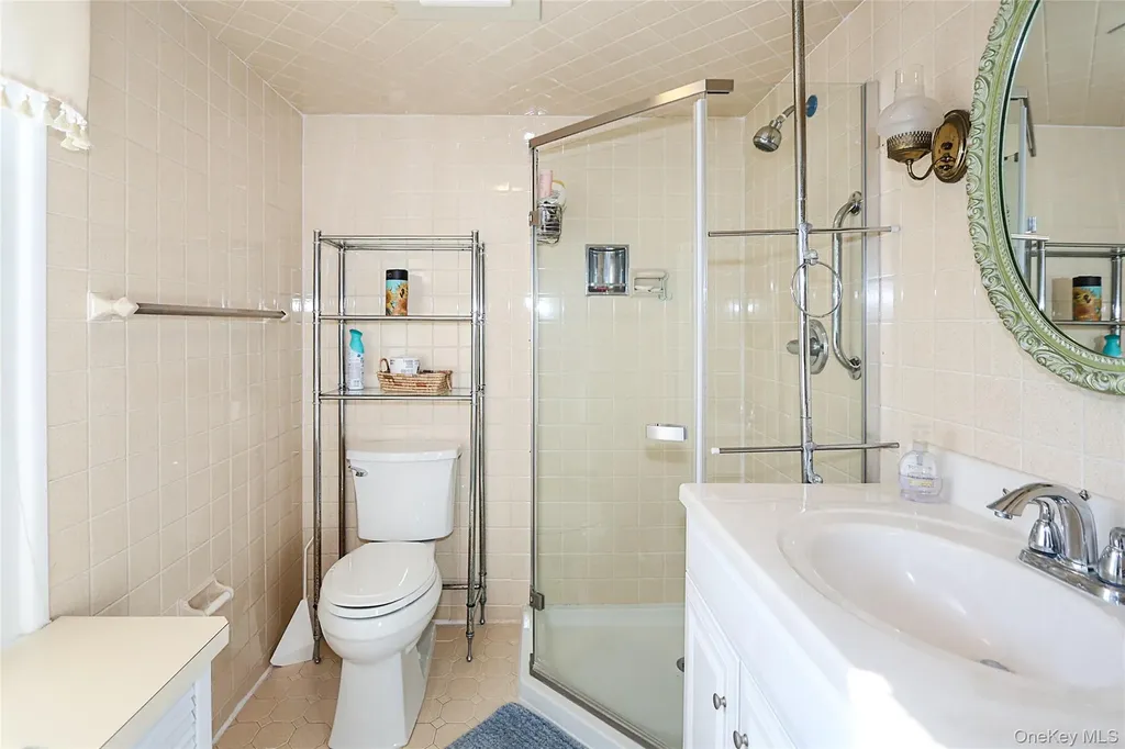 71 Beechwood Avenue Manhasset NY 11030