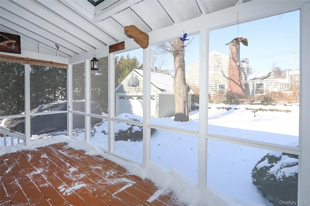 71 Beechwood Avenue Manhasset NY 11030