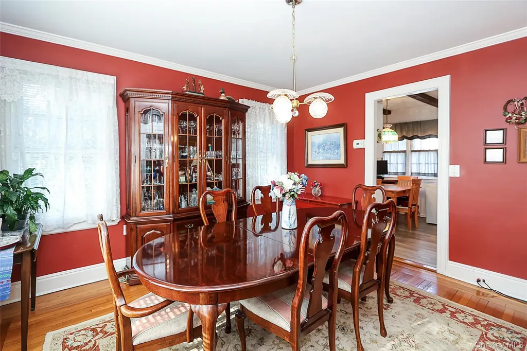 71 Beechwood Avenue Manhasset NY 11030