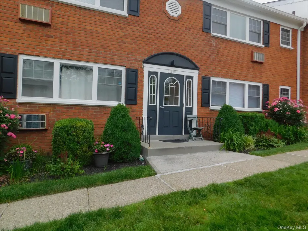 1879 Crompond Road Peekskill NY 10566