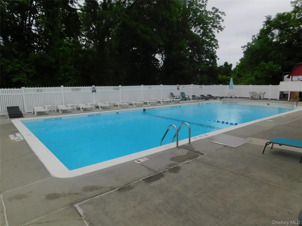 1879 Crompond Road Peekskill NY 10566