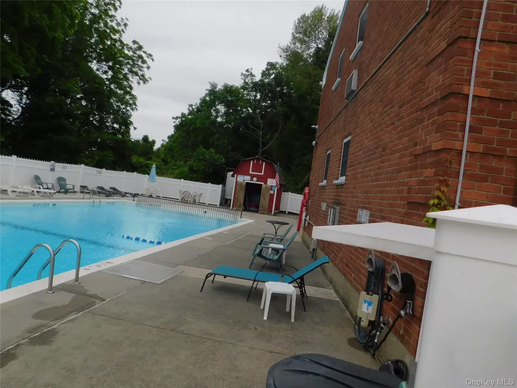 1879 Crompond Road Peekskill NY 10566