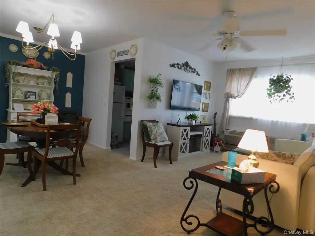 1879 Crompond Road Peekskill NY 10566