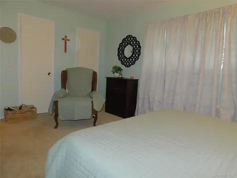 1879 Crompond Road Peekskill NY 10566