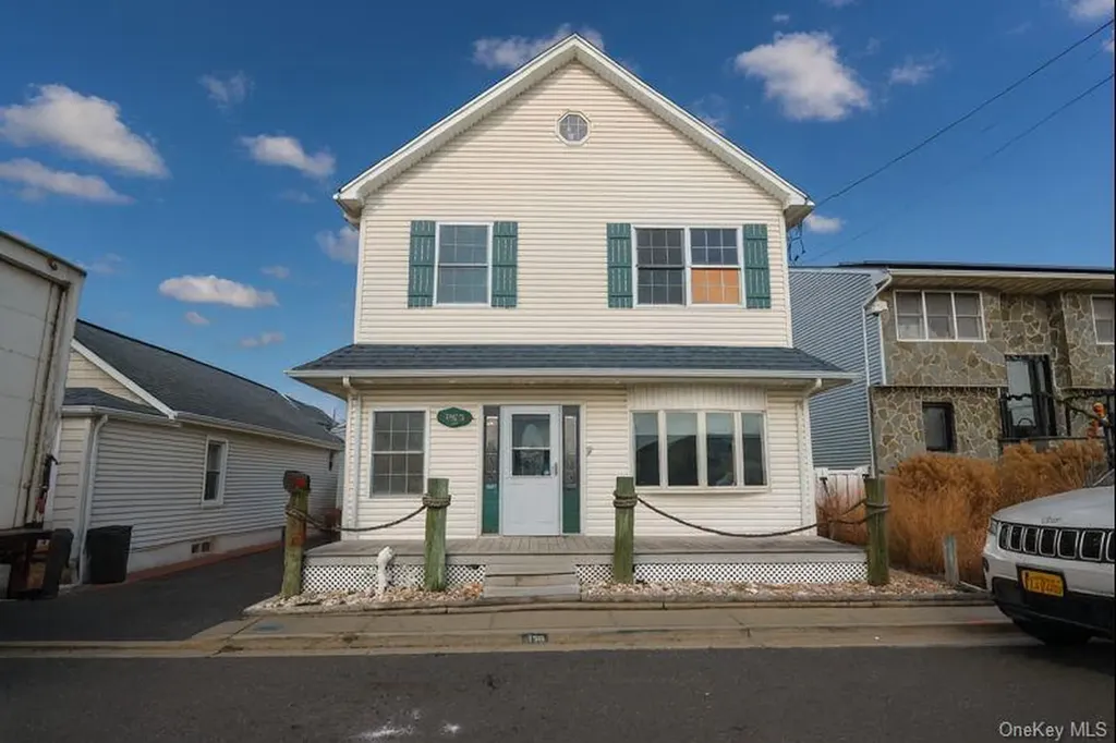 138 Beach Avenue Bellmore NY 11710
